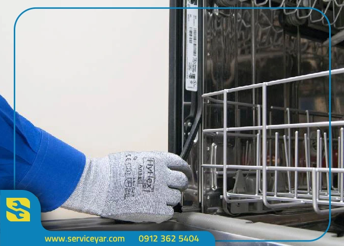 نشانههای نیاز به تعویض یا ترمیم درب یخچال