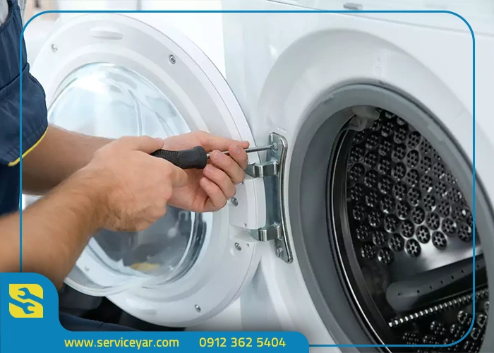 مراحل ترمیم لولای درب زنگ زده